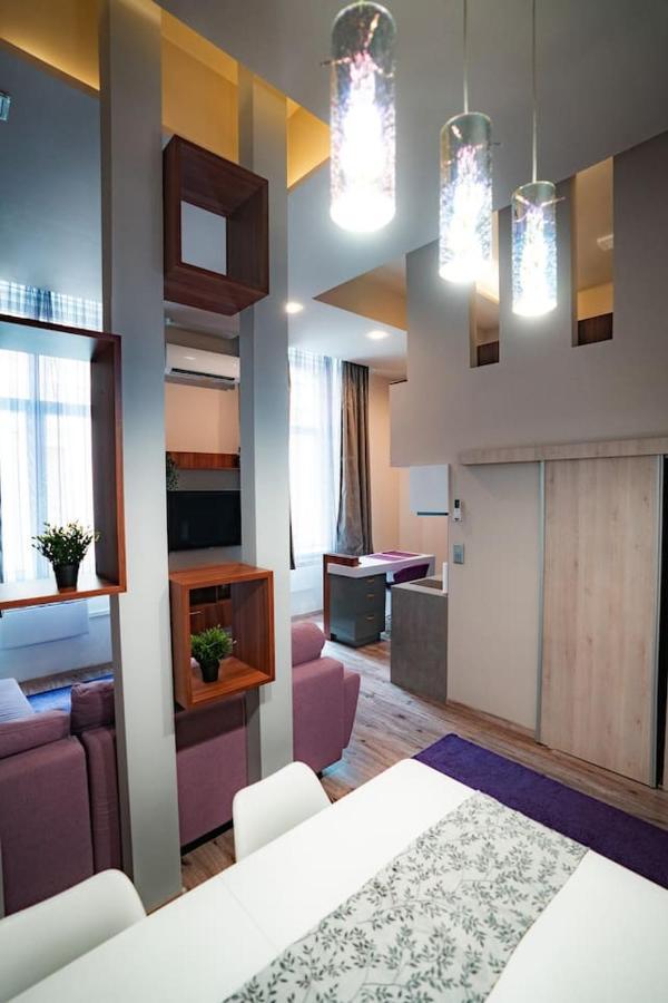 Elizabeth 44 Boulevard Apartman